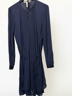 green emerald velvet dress Diane von Furstenberg